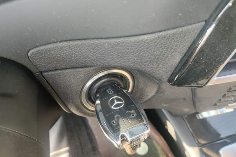 Used Mercedes-Benz C-Class 2011 C 200 CGI Fashion Model Vehicle Key