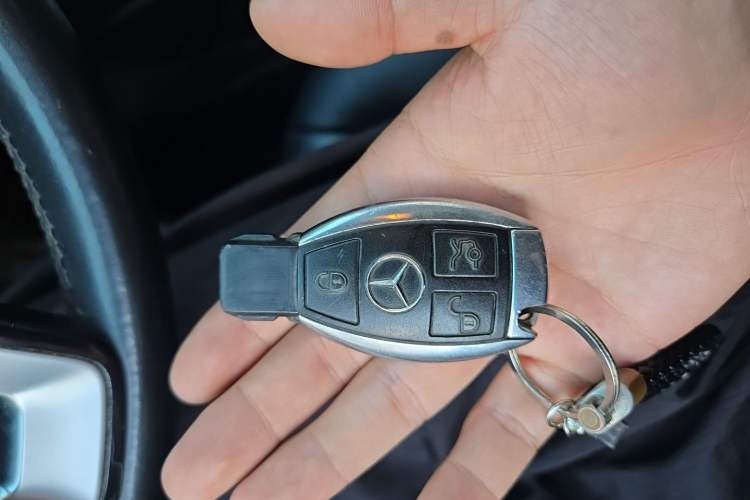 Used Mercedes-Benz C-Class 2011 C 260 CGI Fashion Model Vehicle Key