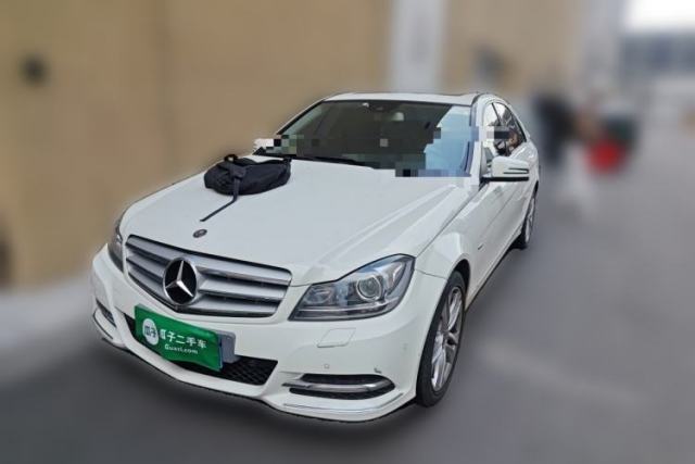 Ojetý Mercedes-Benz C-Class 2011 C 200 CGI Fashion Model