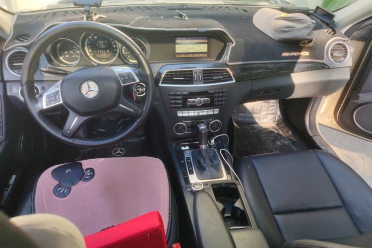 Used Mercedes-Benz C-Class 2011 C 180K Classic model Center Console