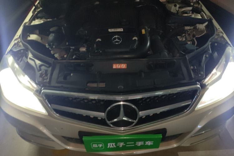 Used Mercedes-Benz C-Class 2011 C 200 CGI Elegant Model Engine Bay