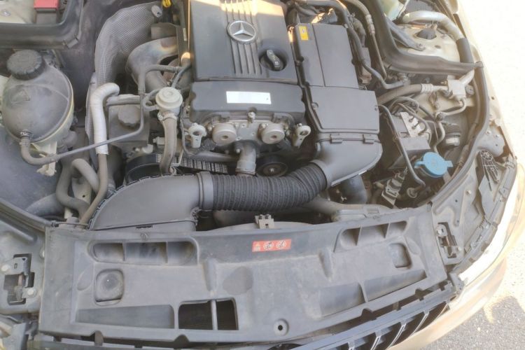 Used Mercedes-Benz C-Class 2011 C 180K Classic model Engine Bay