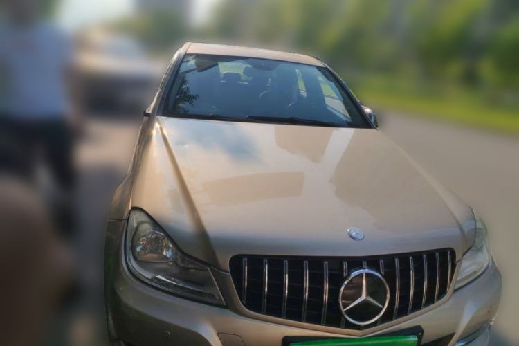 Used Mercedes-Benz C-Class 2011 C 180K Classic model Front