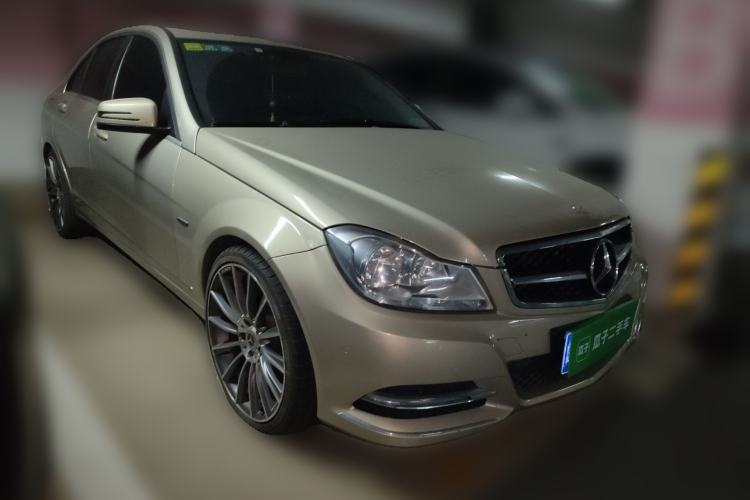 Used Mercedes-Benz C-Class 2011 C 200 CGI Elegant Model Front Right 45 Deg