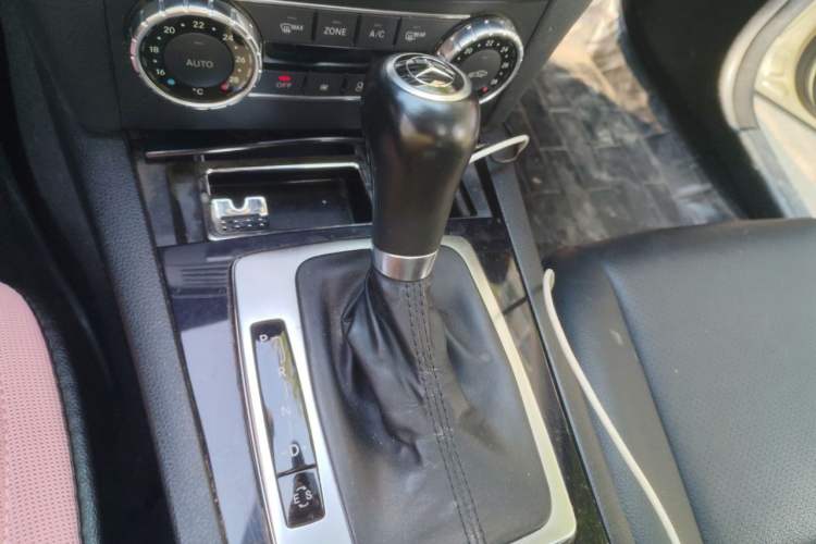 Used Mercedes-Benz C-Class 2011 C 180K Classic model Gear Lever