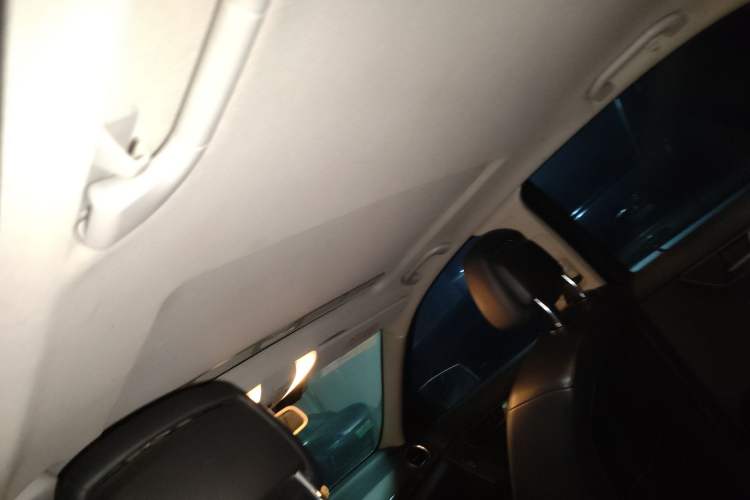 Used Mercedes-Benz C-Class 2011 C 200 CGI Elegant Model Headliner
