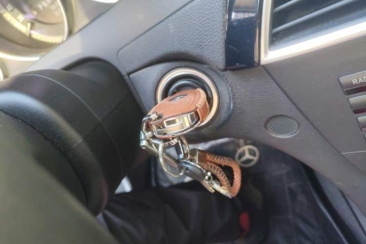 Used Mercedes-Benz C-Class 2011 C 180K Classic model Vehicle Key