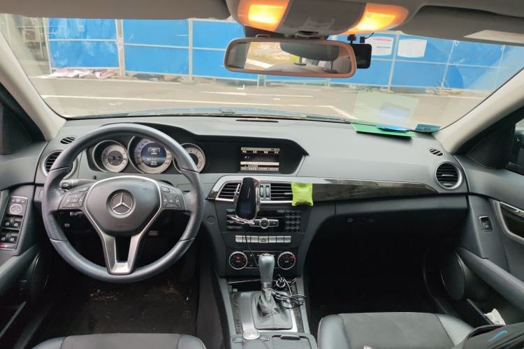 Used Mercedes-Benz C-Class 2013 C 260 Fashion Edition Grand Edition Center Console
