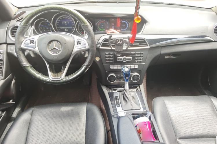 Used Mercedes-Benz C-Class 2013 C 180 CGI Classic Center Console