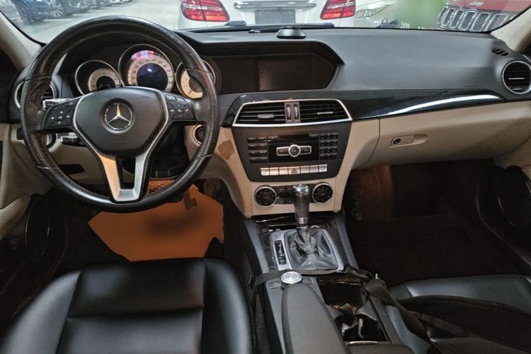 Used Mercedes-Benz C-Class 2013 C 260 Fashion Edition Grand Edition Center Console
