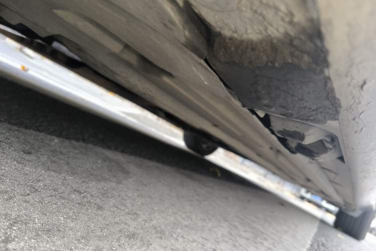 Used Mercedes-Benz C-Class 2013 C 180 CGI Classic Chassis Front Left