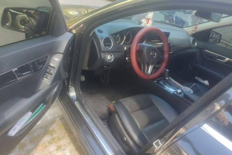 Used Mercedes-Benz C-Class 2013 C 260 Fashion Edition Grand Edition Driver Seat