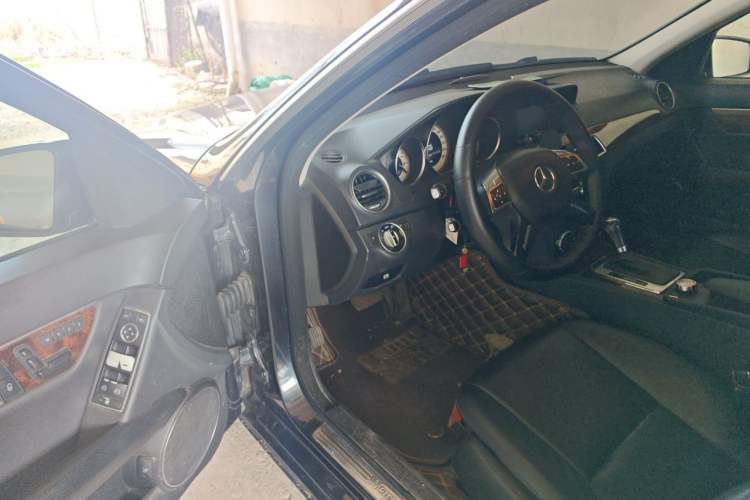 Used Mercedes-Benz C-Class 2013 C 260 CGI Elegant Model Driver Seat