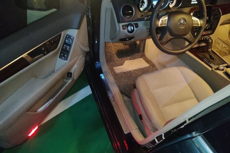 Used Mercedes-Benz C-Class 2013 C 260 Elegant Grand Edition Driver Seat