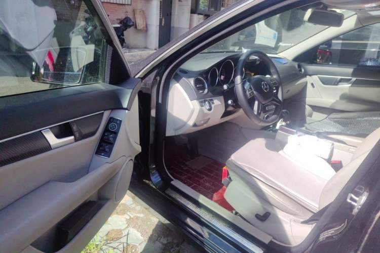 Used Mercedes-Benz C-Class 2013 C 180 CGI Classic Driver Seat