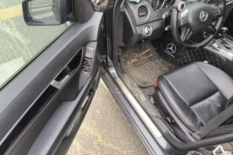Used Mercedes-Benz C-Class 2013 C 180 CGI Classic Driver Seat