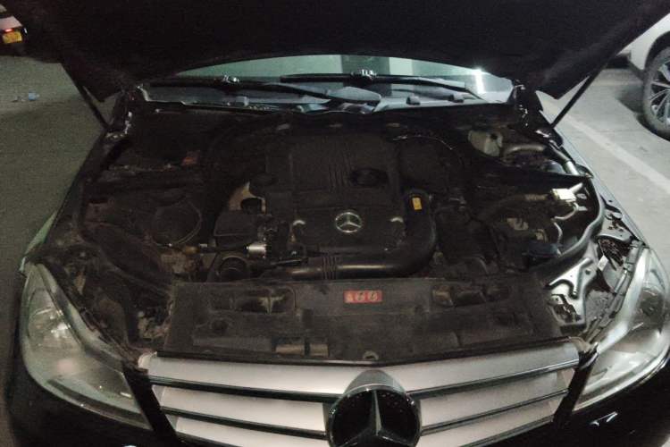 Used Mercedes-Benz C-Class 2013 C 180 CGI Classic Engine Bay