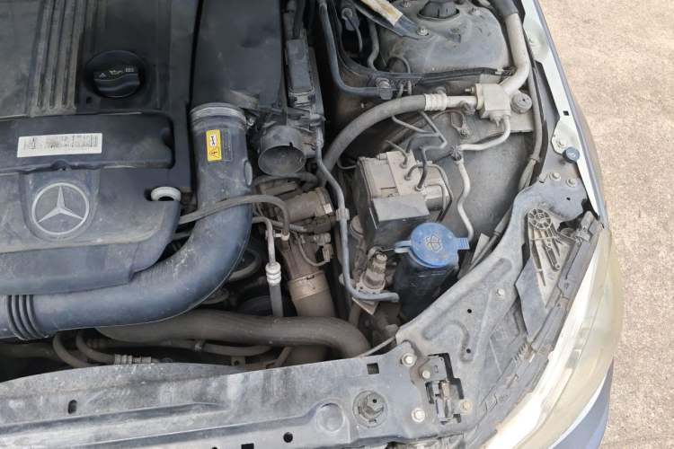 Used Mercedes-Benz C-Class 2013 C 180 CGI Classic Engine Bay Left