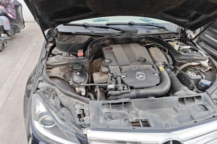 Used Mercedes-Benz C-Class 2013 C 260 CGI Fashion Model Engine Bay Right