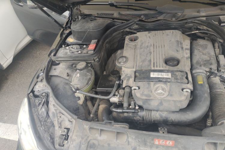 Used Mercedes-Benz C-Class 2013 C 180 Classic Grand Edition Engine Bay Right