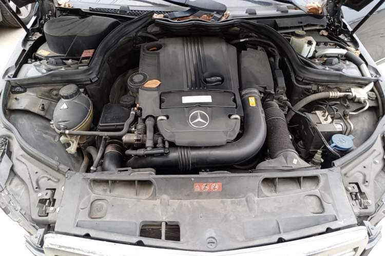 Used Mercedes-Benz C-Class 2013 C 260 CGI Elegant Model Engine Bay