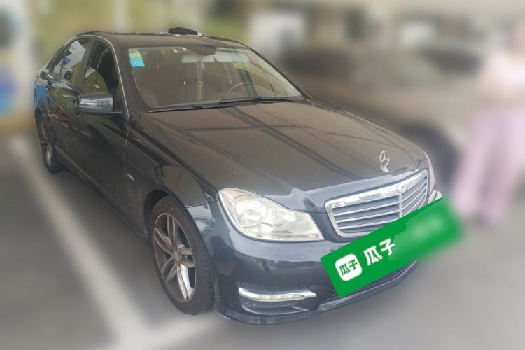 Used Mercedes-Benz C-Class 2013 C 180 Classic Grand Edition Front Right 45 Deg