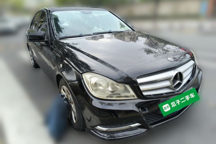 Used Mercedes-Benz C-Class 2013 C 180 CGI Classic Front Right 45 Deg