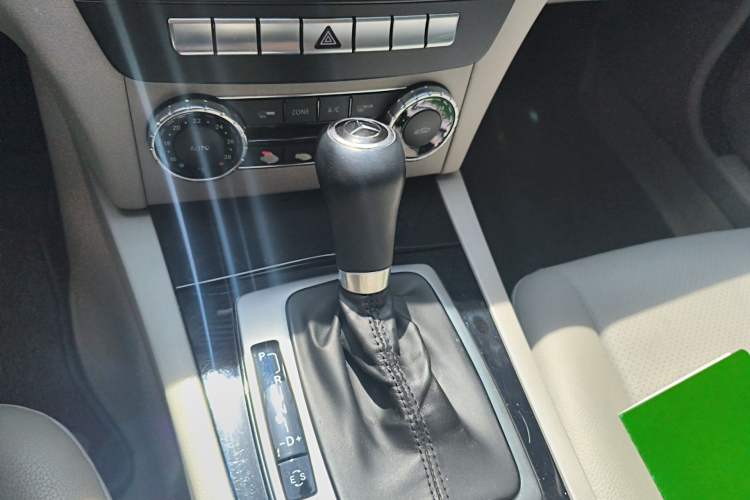 Used Mercedes-Benz C-Class 2013 C 180 Classic Grand Edition Gear Lever