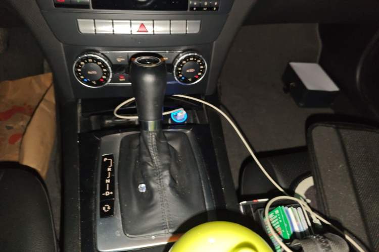 Used Mercedes-Benz C-Class 2013 C 180 Classic Grand Edition Gear Lever