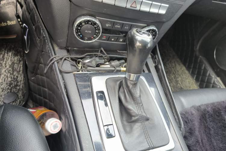 Used Mercedes-Benz C-Class 2013 C 180 CGI Classic Gear Lever