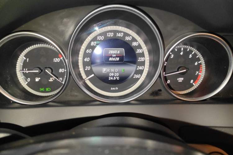 Used Mercedes-Benz C-Class 2013 C 180 Classic Grand Edition Instrument Cluster