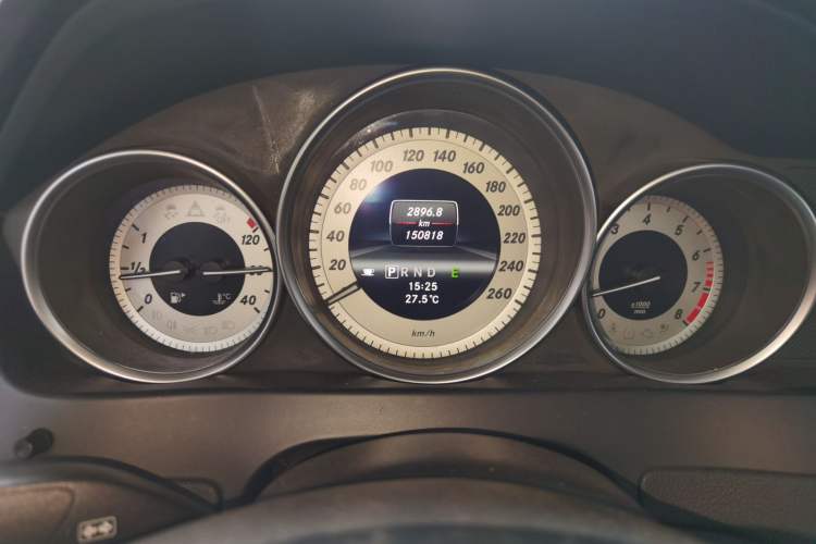 Used Mercedes-Benz C-Class 2013 C 260 CGI Fashion Model Odometer Close Up