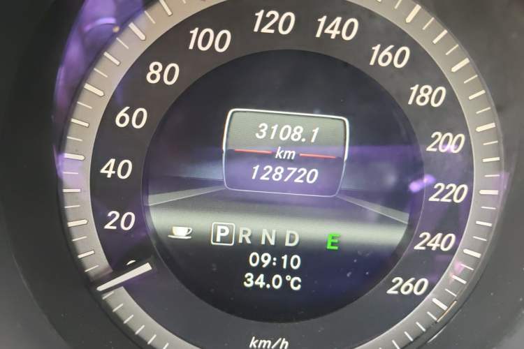 Used Mercedes-Benz C-Class 2013 C 180 CGI Classic Odometer Close Up