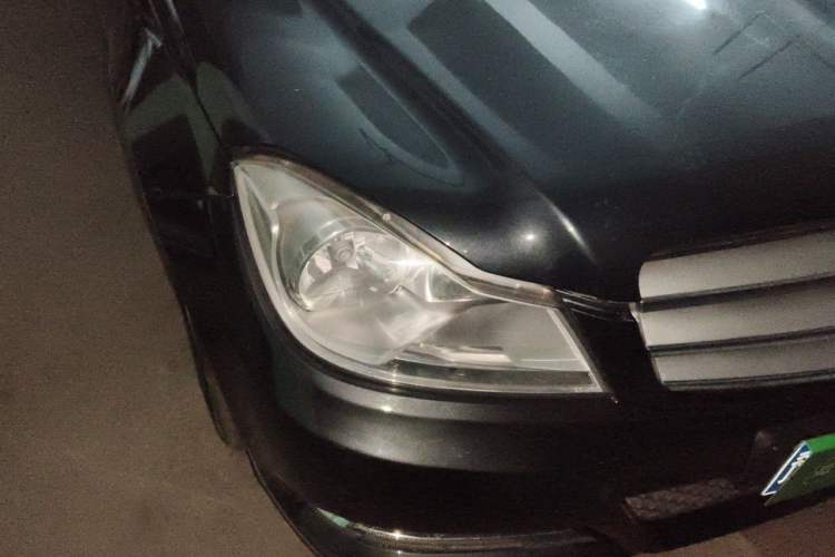 Used Mercedes-Benz C-Class 2013 C 180 CGI Classic Right Front Headlight