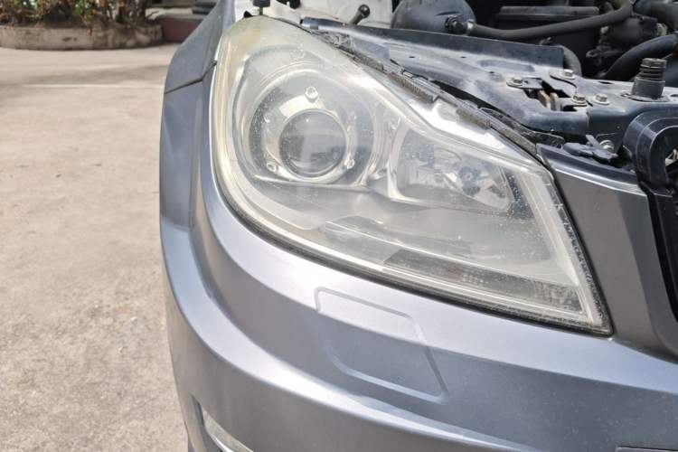 Used Mercedes-Benz C-Class 2013 C 180 CGI Classic Right Front Headlight