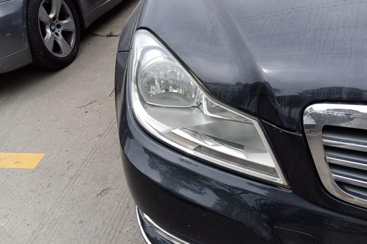 Used Mercedes-Benz C-Class 2013 C 260 CGI Elegant Model Right Front Headlight