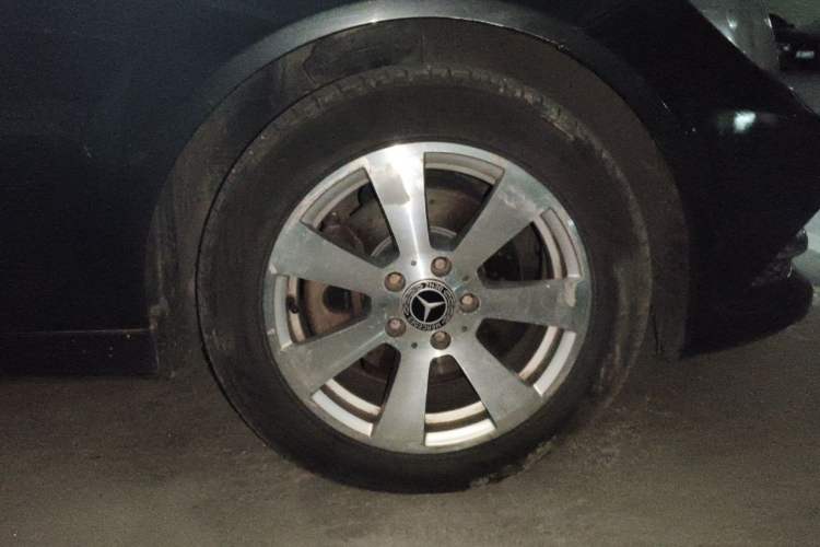 Used Mercedes-Benz C-Class 2013 C 180 CGI Classic Right Front Wheel Hub