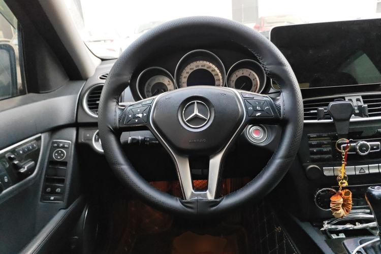 Used Mercedes-Benz C-Class 2013 C 260 CGI Fashion Model Steering Wheel