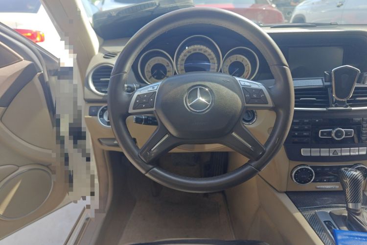 Used Mercedes-Benz C-Class 2013 C 260 CGI Elegant Model Steering Wheel