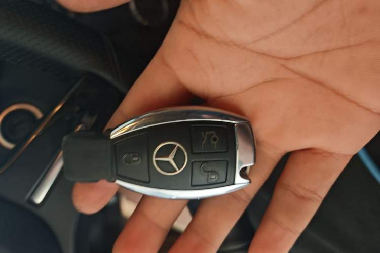 Used Mercedes-Benz C-Class 2013 C 260 CGI Elegant Model Vehicle Key