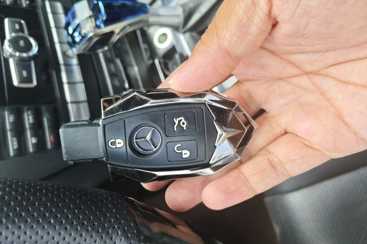 Used Mercedes-Benz C-Class 2013 C 180 CGI Classic Vehicle Key