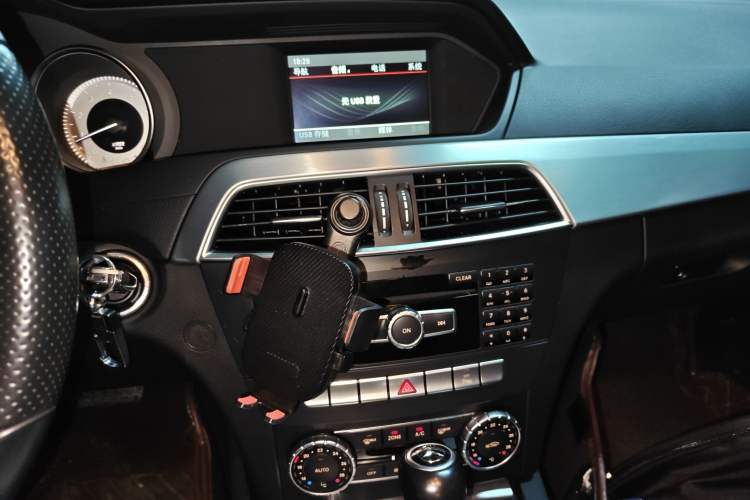 Used Mercedes-Benz C-Class 2013 C 180 Coupe Audio And AC Panel
