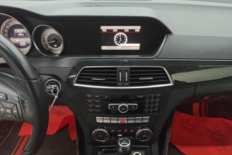 Used Mercedes-Benz C-Class 2013 C 260 Fashion Edition Grand Edition Audio And AC Panel