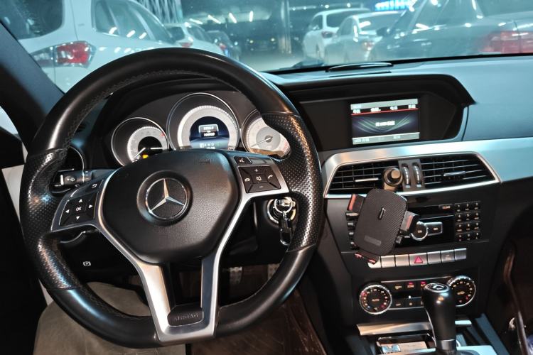 Used Mercedes-Benz C-Class 2013 C 180 Coupe Center Console