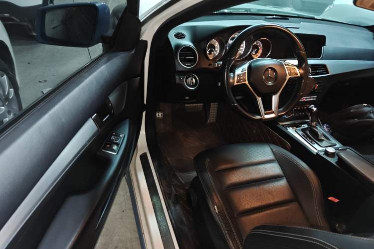 Used Mercedes-Benz C-Class 2013 C 180 Coupe Driver Seat