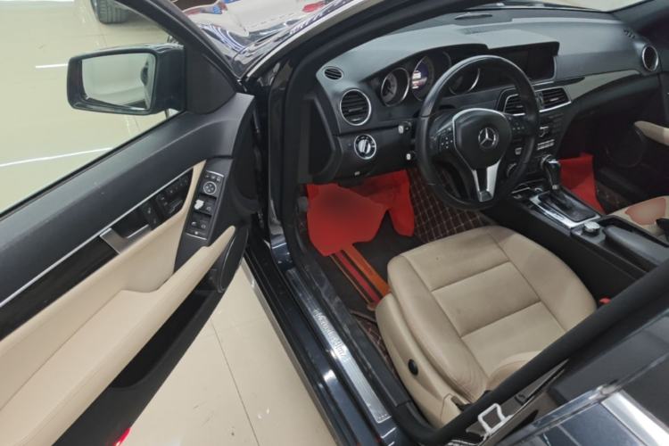 Used Mercedes-Benz C-Class 2013 C 260 Fashion Edition Grand Edition Driver Seat