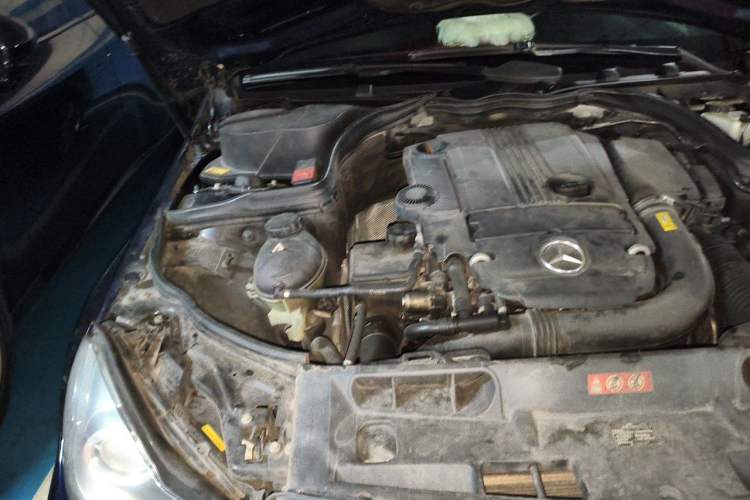 Used Mercedes-Benz C-Class 2013 C 180 Coupe Engine Bay Right