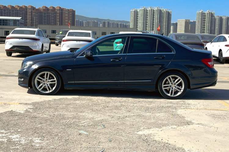 Used Mercedes-Benz C-Class 2013 C 260 Fashion Edition Grand Edition Exterior 4