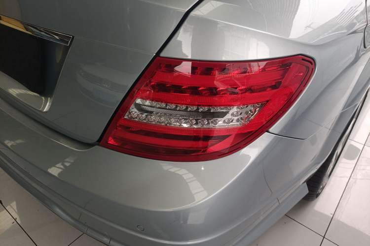 Used Mercedes-Benz C-Class 2013 C 180 Coupe Exterior 6