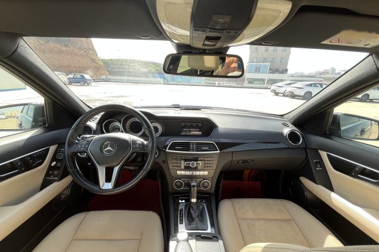 Used Mercedes-Benz C-Class 2013 C 260 Fashion Edition Grand Edition Interior 1